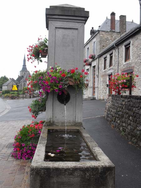 Ardennes françaises mystérieuses (26/61) : HARGNIES : De l’autre côté, les hommes